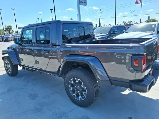 New 2026 Granite Crystal Metallic Clearcoat Jeep Sahara image 5