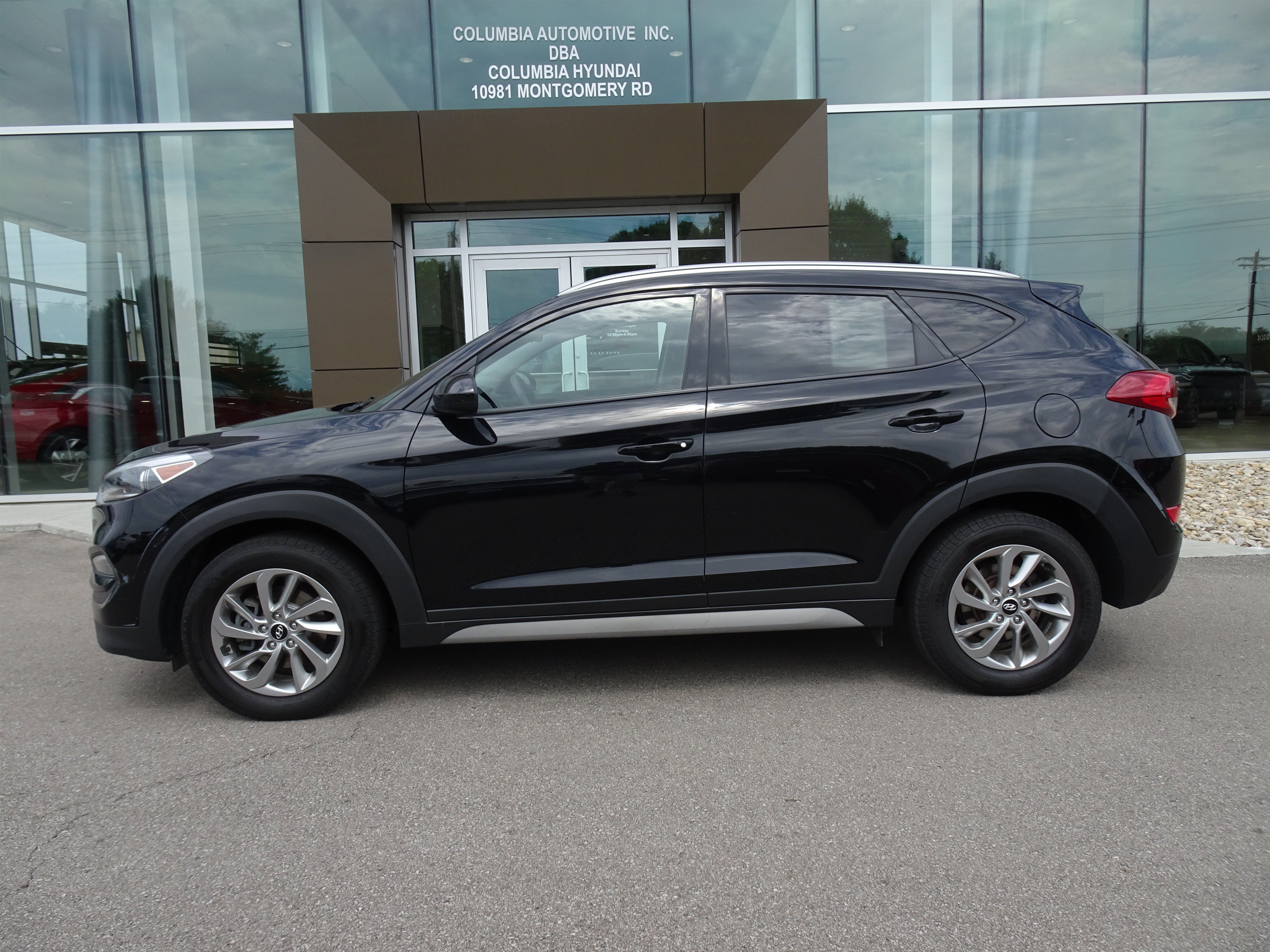 Used 2018 Black Noir Pearl Hyundai SEL image 2