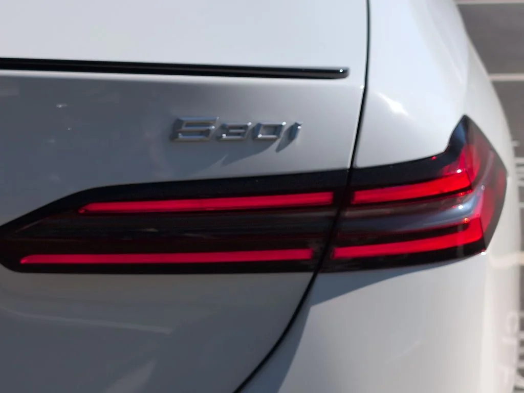 New 2026 White BMW 530i image 15