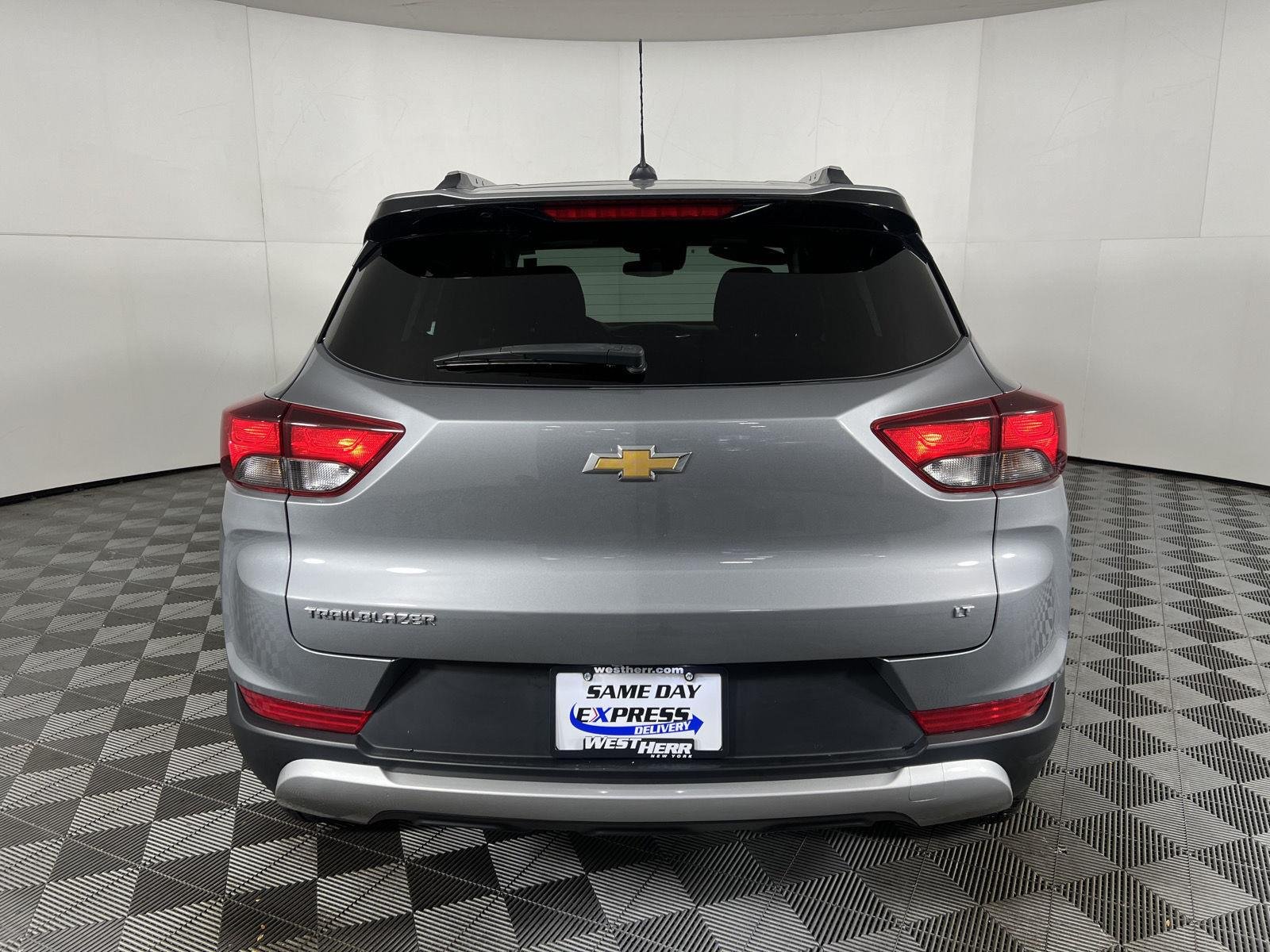 Used 2023 Sterling Gray Metallic Chevrolet LT image 40