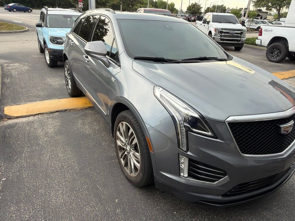 Used 2020 Gray Cadillac Sport image 9