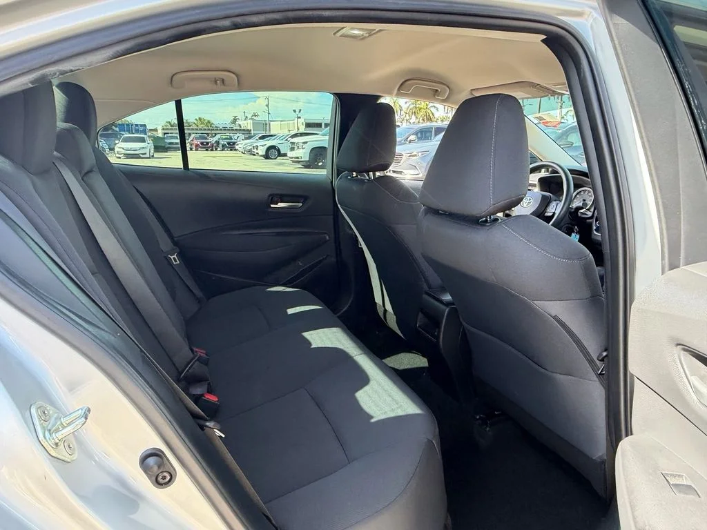 Used 2021 Silver Toyota LE image 17