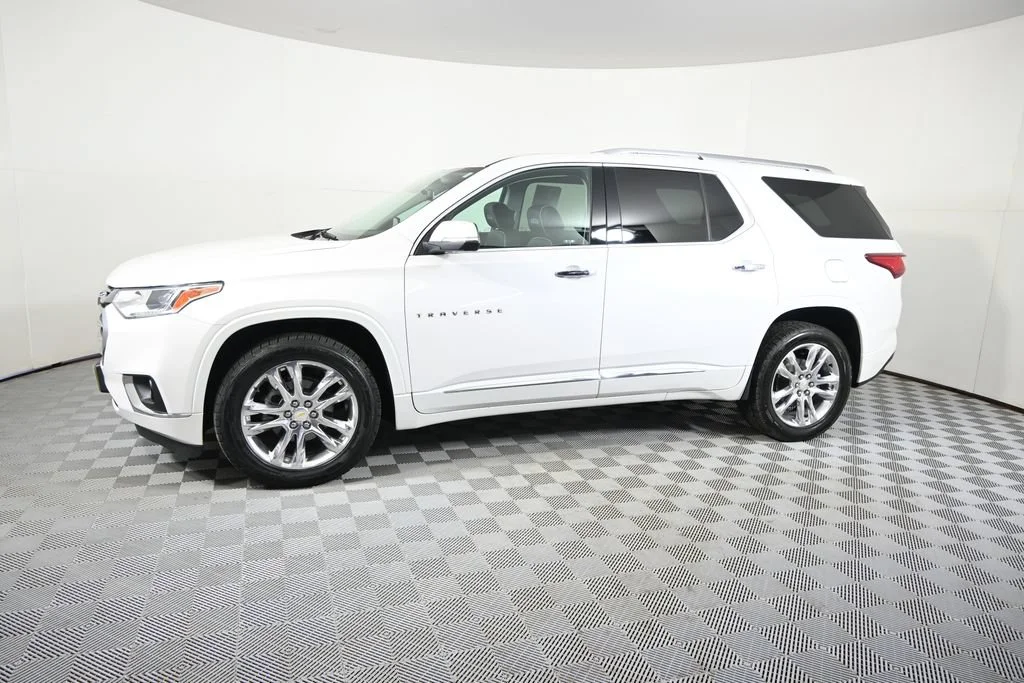 Used 2021 Chevrolet Traverse High Country with VIN 1GNEVNKW7MJ225464 for sale in Forest Lake, Minnesota