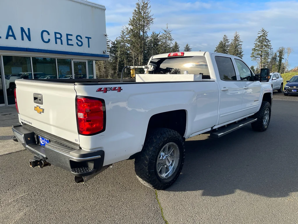 2018 Chevrolet Silverado 3500HD LT - Photo 11
