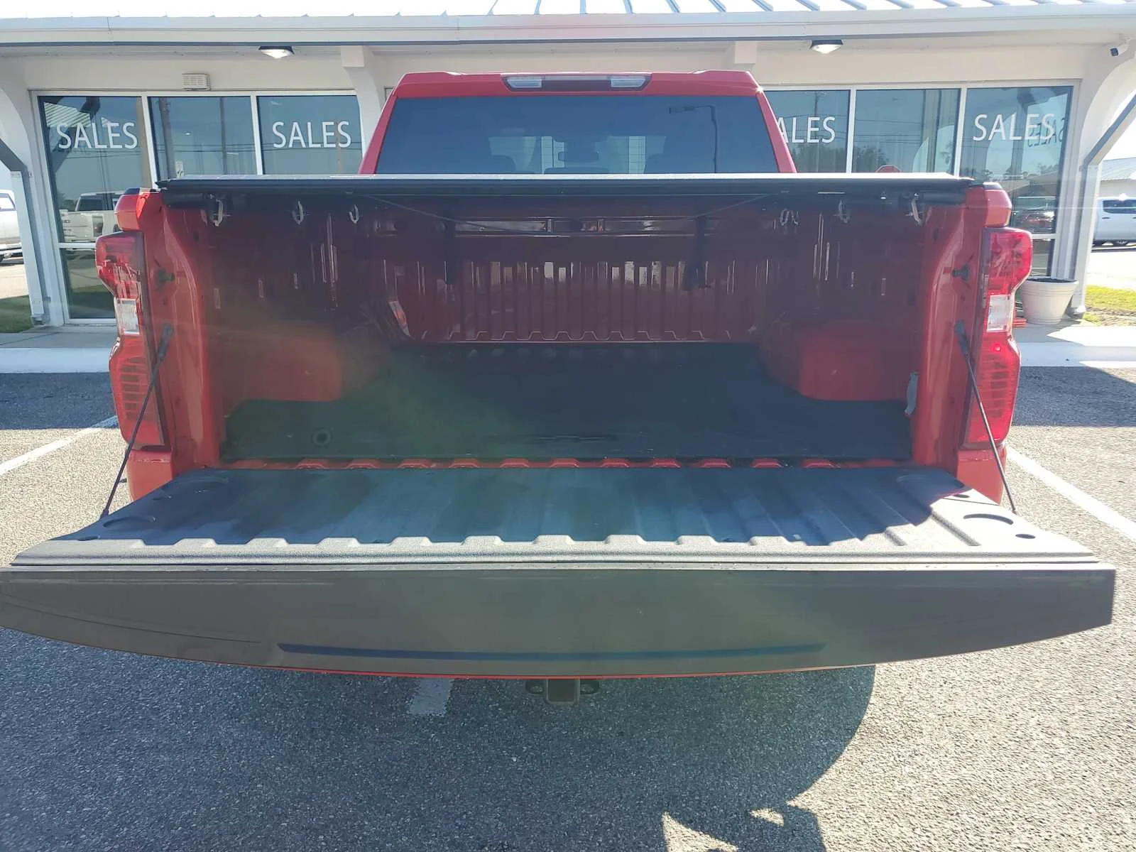 Used 2022 RED HOT Chevrolet Custom image 5