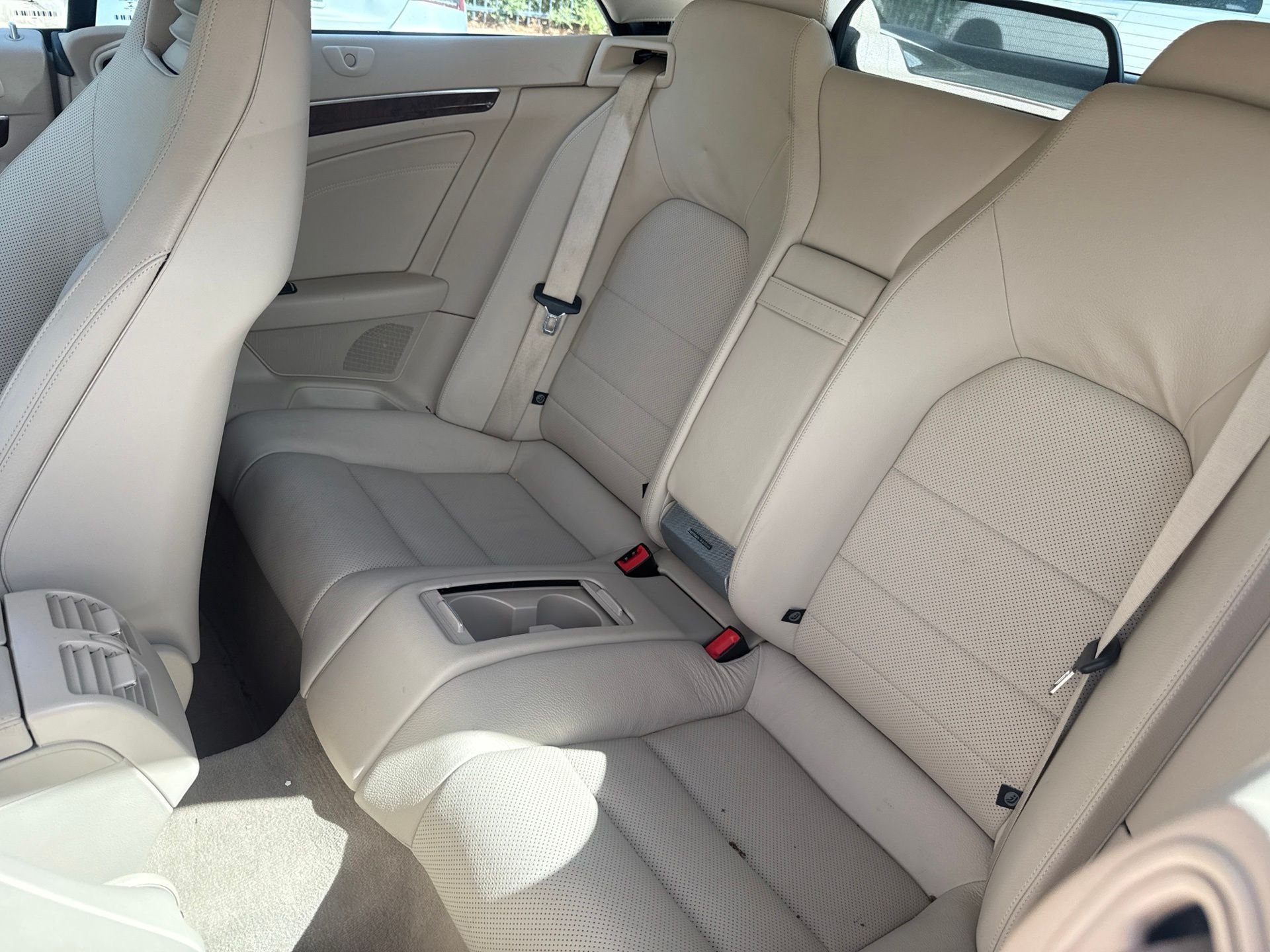 Used 2016 Black Mercedes-Benz E 400 image 10