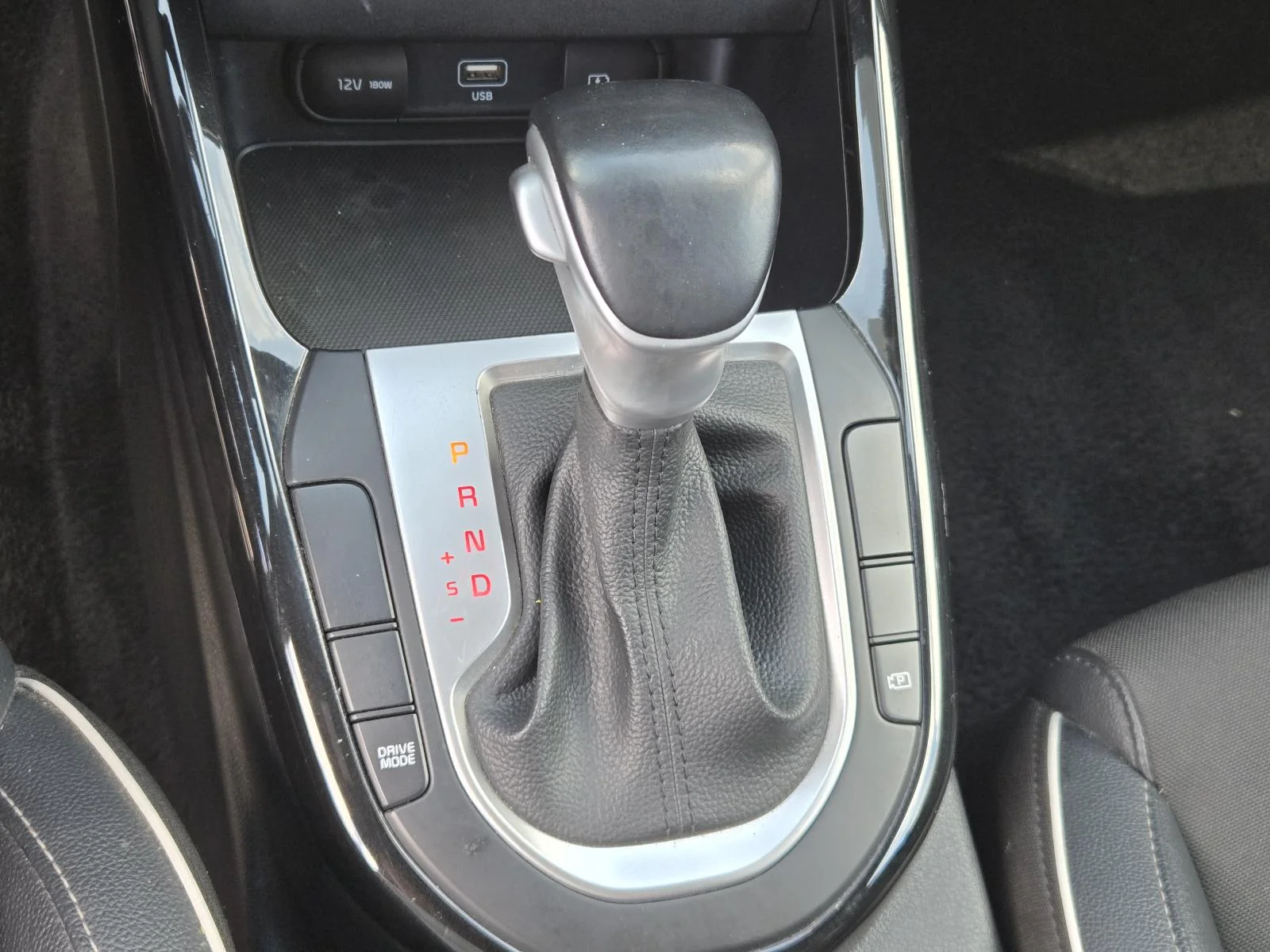 Used 2023 Aurora Black Kia GT-Line IVT image 14