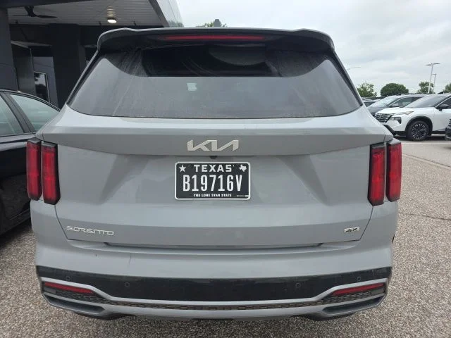 Used 2023 Gray Kia SX image 4