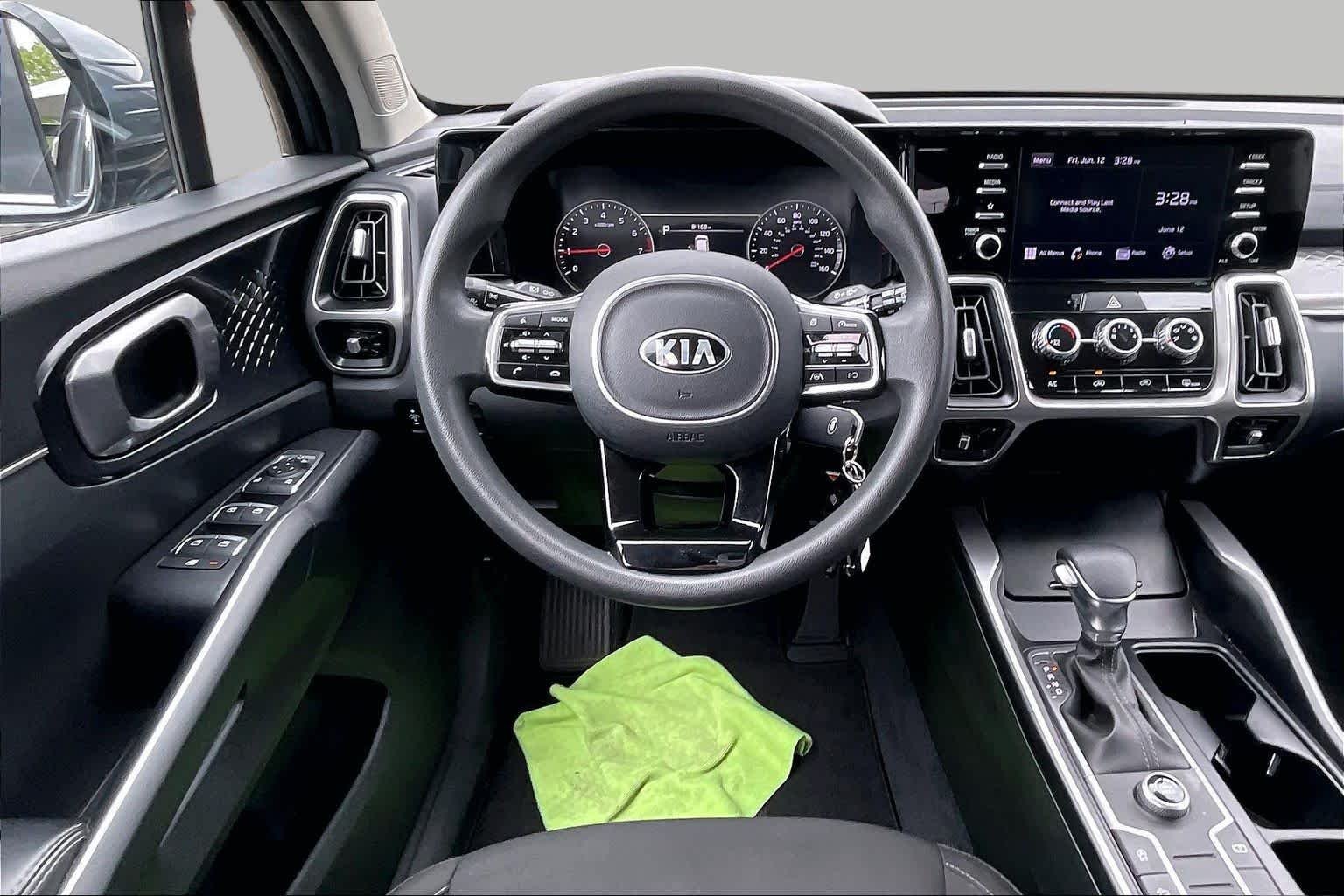 Used 2021 Everlasting Silver Kia LX image 6