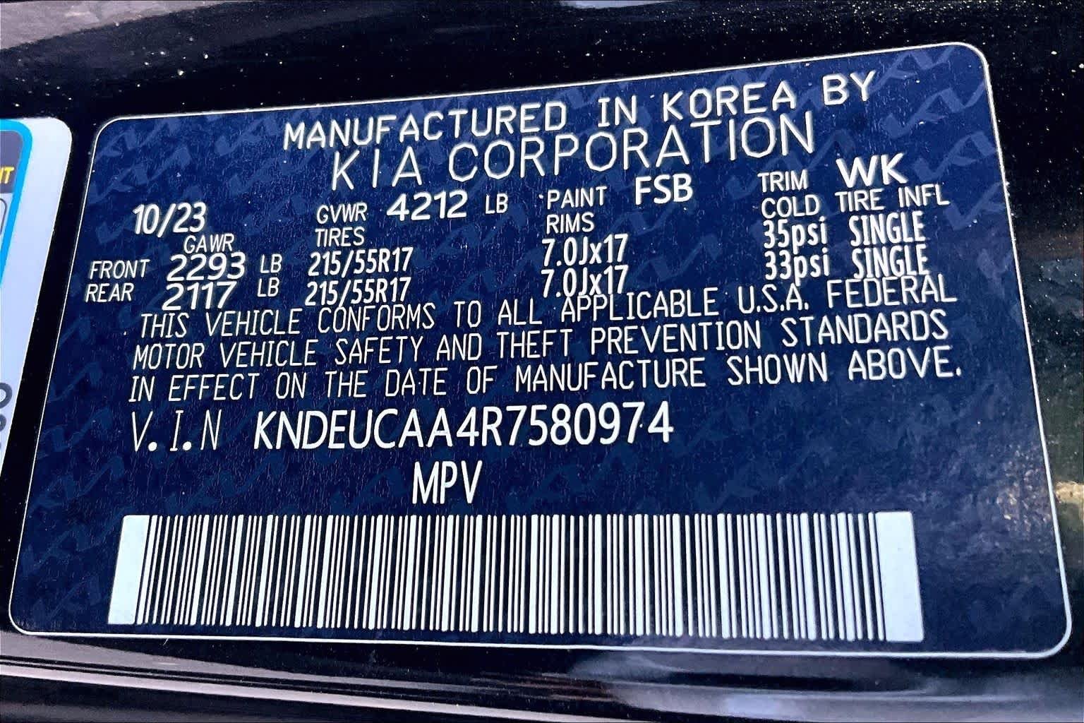 Used 2024 Fusion Black Kia S image 33