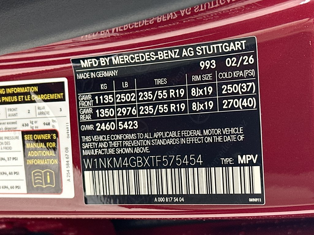 New 2026 MANUFAKTUR Patagonia Red Metallic Mercedes-Benz GLC 300 image 34