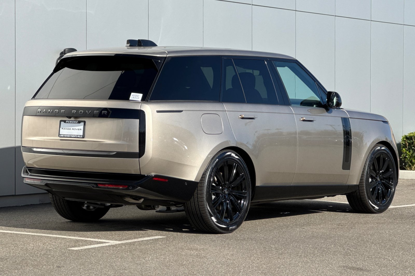 New 2027 Batumi Gold LAND ROVER SE image 5