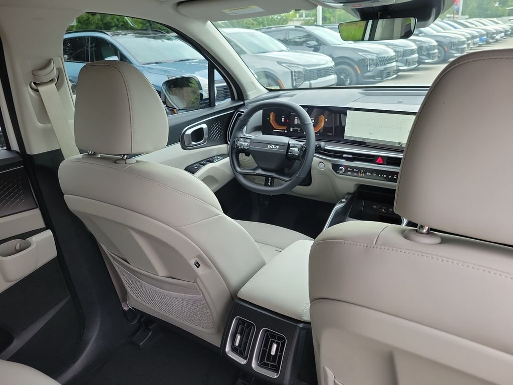 New 2026 Snow White Pearl Kia EX image 13
