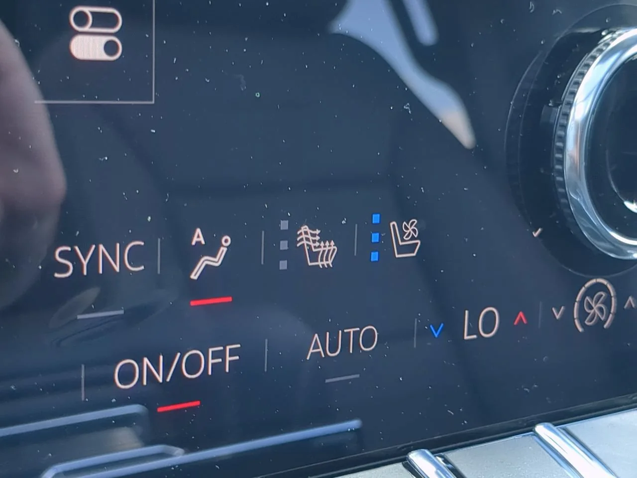 2026 GMC Yukon Denali - Photo 22