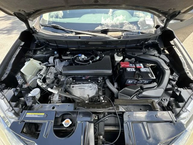 Used 2016 Gray Nissan SV image 30