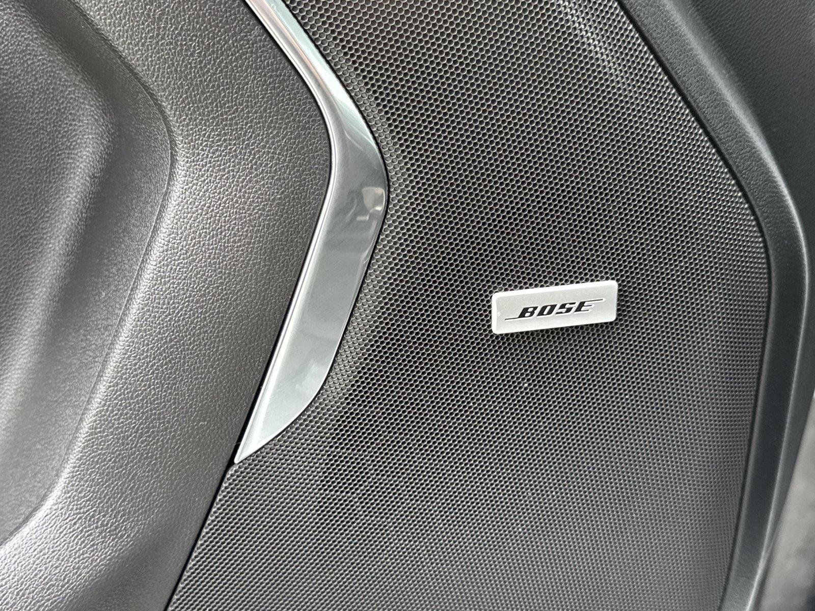 Used 2022 SUMMIT WHITE Chevrolet Z71 image 19