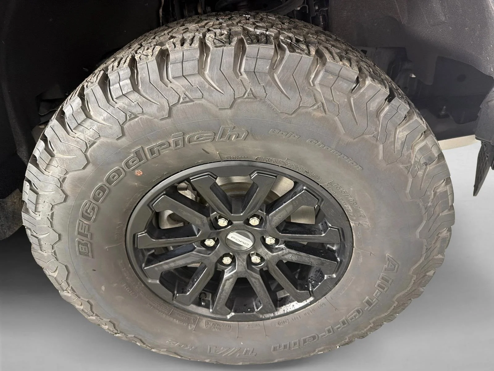 Used 2024 Gray Ford Raptor image 14
