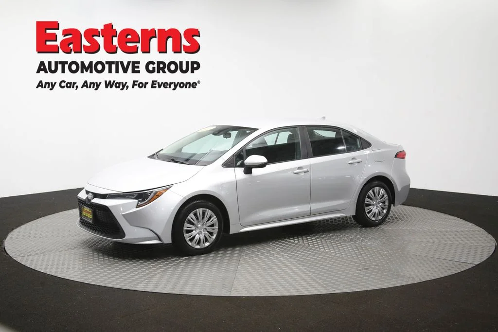 Used 2022 Silver Toyota LE image 56