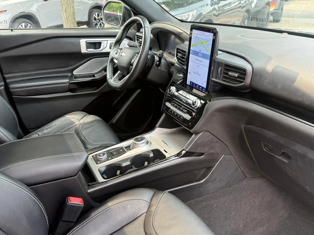 Used 2022 Gray Ford ST image 31