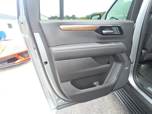 Used 2025 Gray Chevrolet High Country image 29
