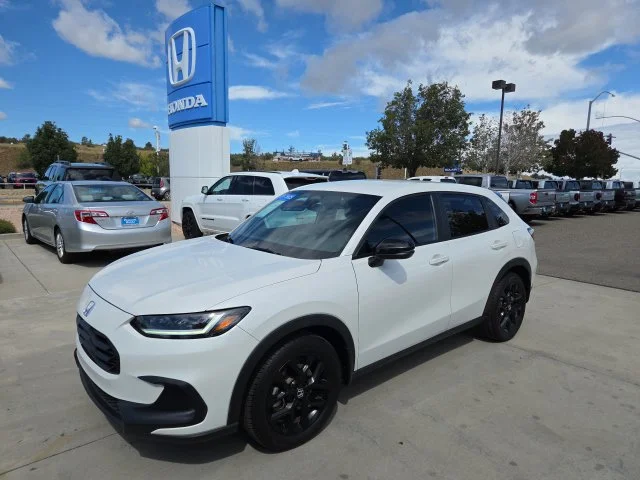 Certified Used 2025 Platinum White Pearl Honda AWD SPORT image 1