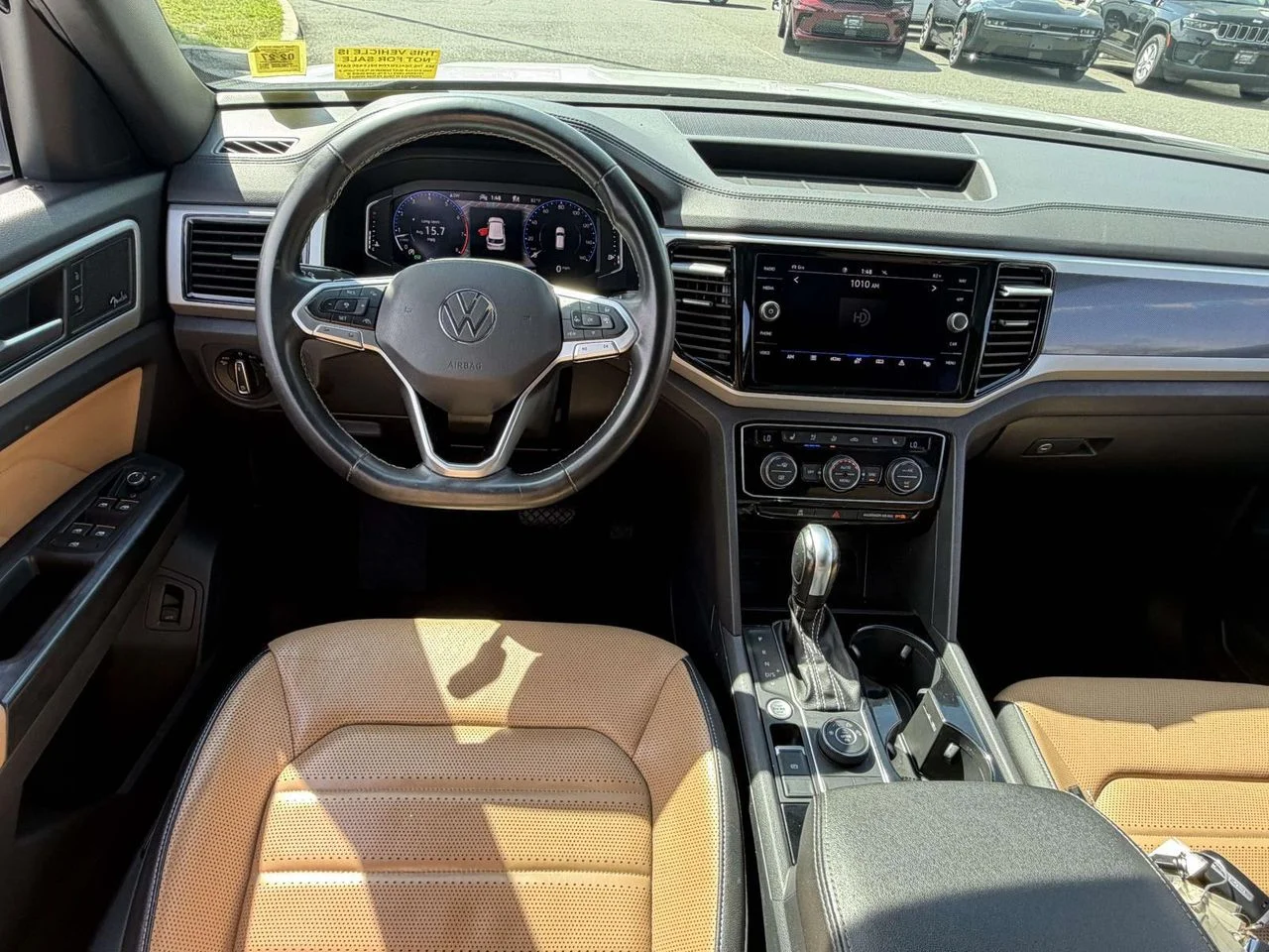 Used 2021 Pure White Volkswagen 3.6L V6 SEL Premium image 23