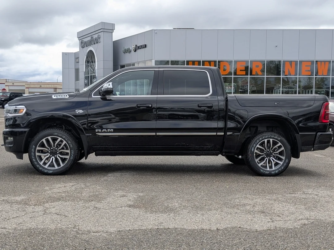 New 2026 Black RAM Limited - - 5.7L HEMI V8 - Pano Sunroof - 14.4 Uconnect - Surround Cam & More! image 5