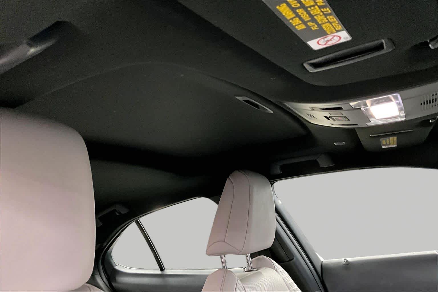 Used 2019 Atomic Silver Lexus  image 13