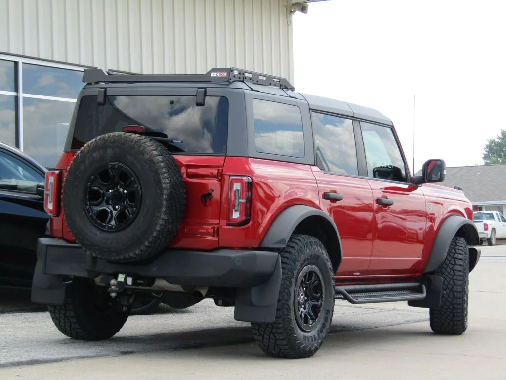 Used 2023 Red Ford Wildtrak image 3