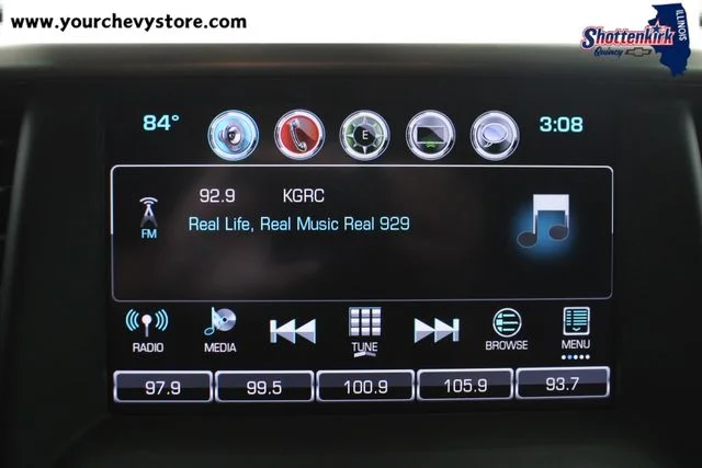 Used 2018 White GMC Denali image 29