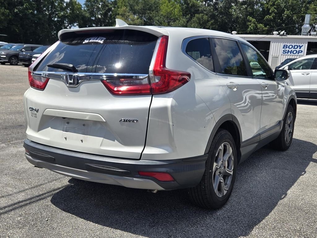 Used 2018 White Honda  image 2