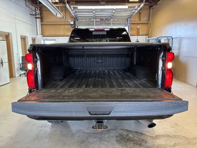 Used 2022 Black Chevrolet LT image 23