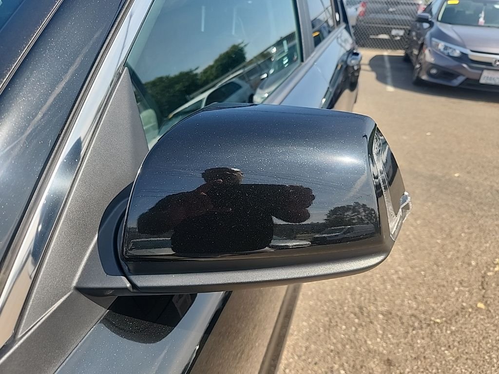 Used 2024 Black Kia EX image 6