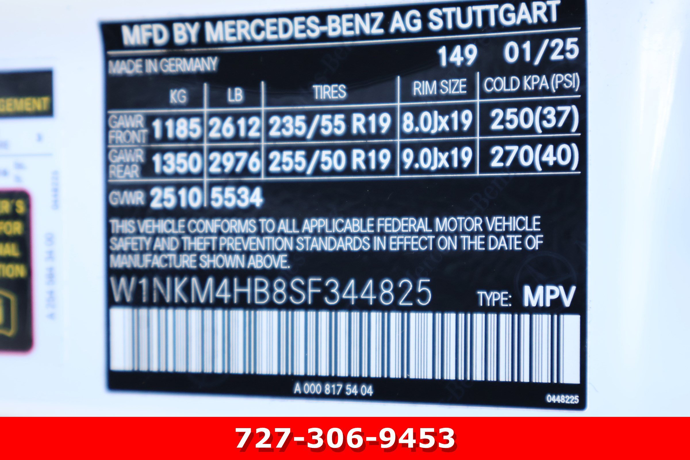 Certified Used 2025 Polar White Mercedes-Benz GLC 300 image 29