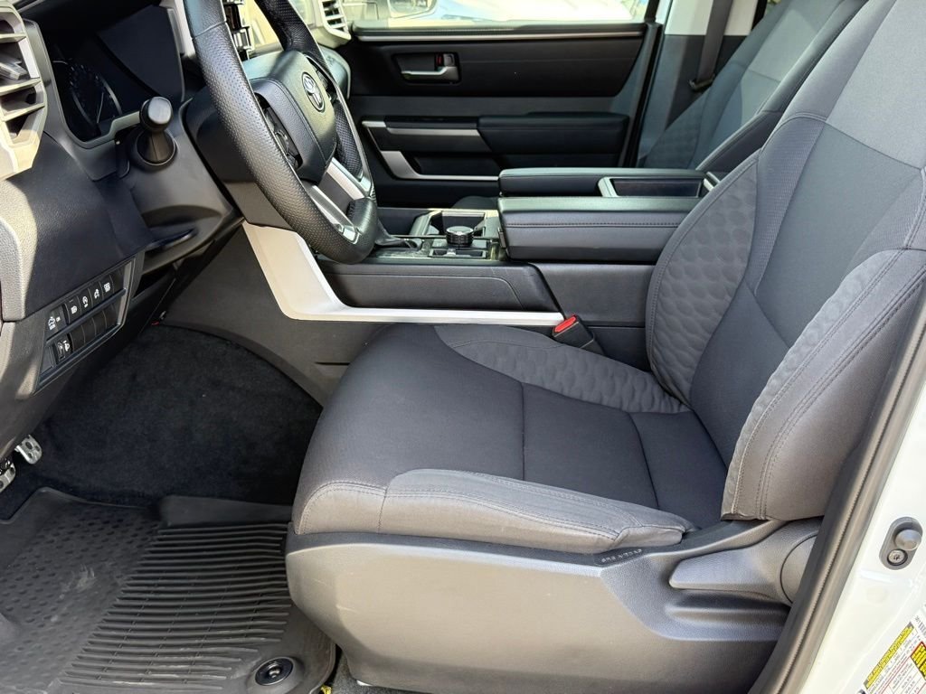 2024 Toyota Tundra SR5 - Photo 17