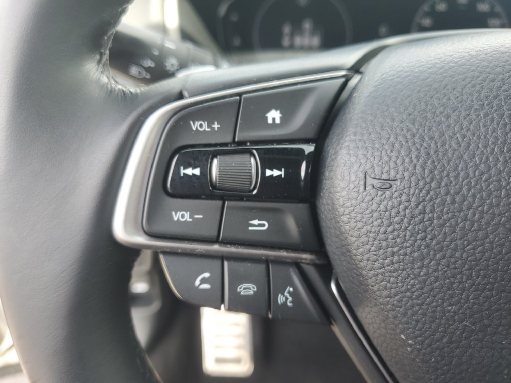 Used 2022 White Honda Sport image 15