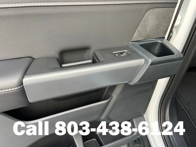 New 2026 Oxford White Ford XLT image 13