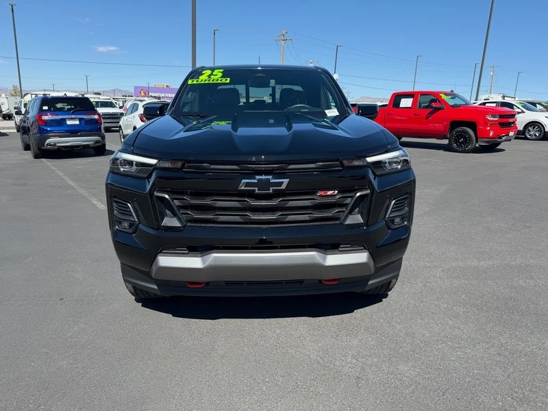 Used 2025 Black Chevrolet Z71 image 7