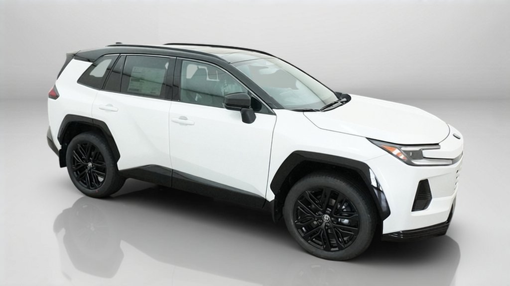 New 2026 Wind Chill Pearl with Midnight Black Metallic roof Toyota XSE image 8