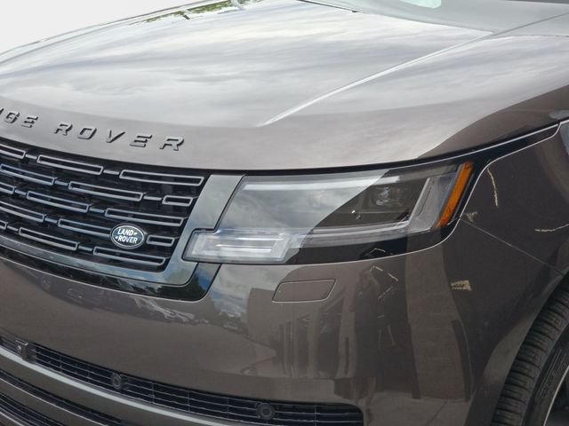 New 2027 Charente Grey Land Rover SE image 21