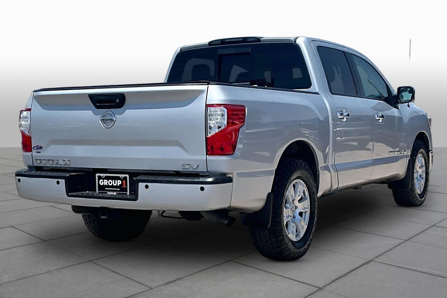 Used 2018 Brilliant Silver Nissan SV image 13