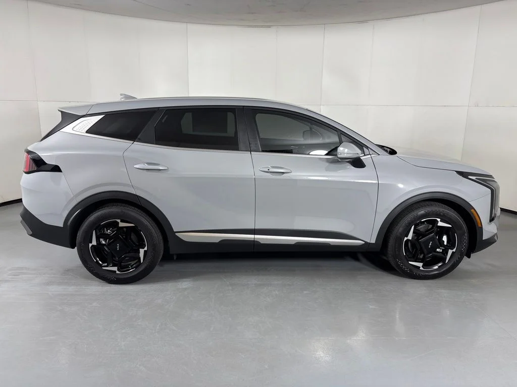 New 2026 Wolf Gray Kia EX image 9