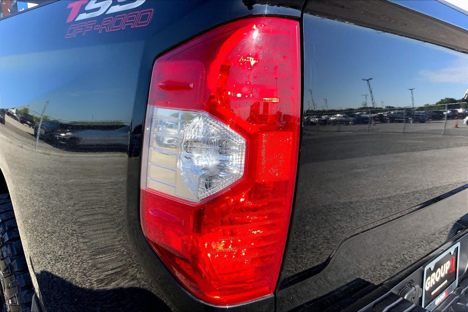 Used 2021 Midnight Black Metallic Toyota SR5 image 28