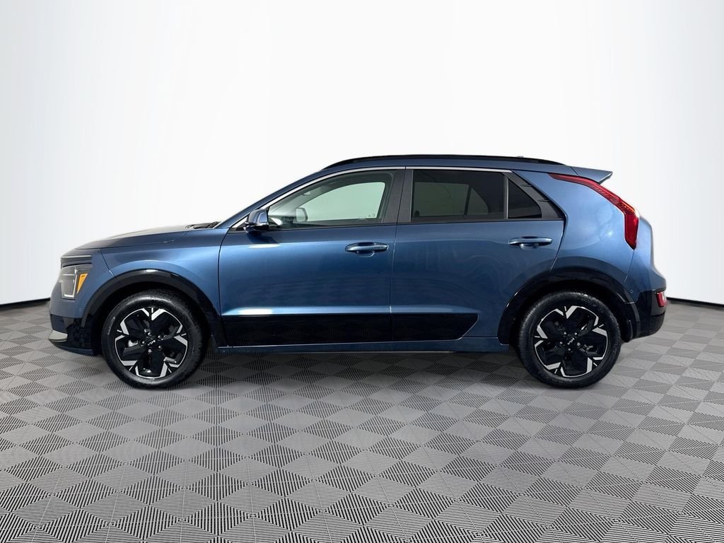 Used 2025 Kia Niro Wave with VIN KNDCT3L16S5138917 for sale in Eau Claire, WI