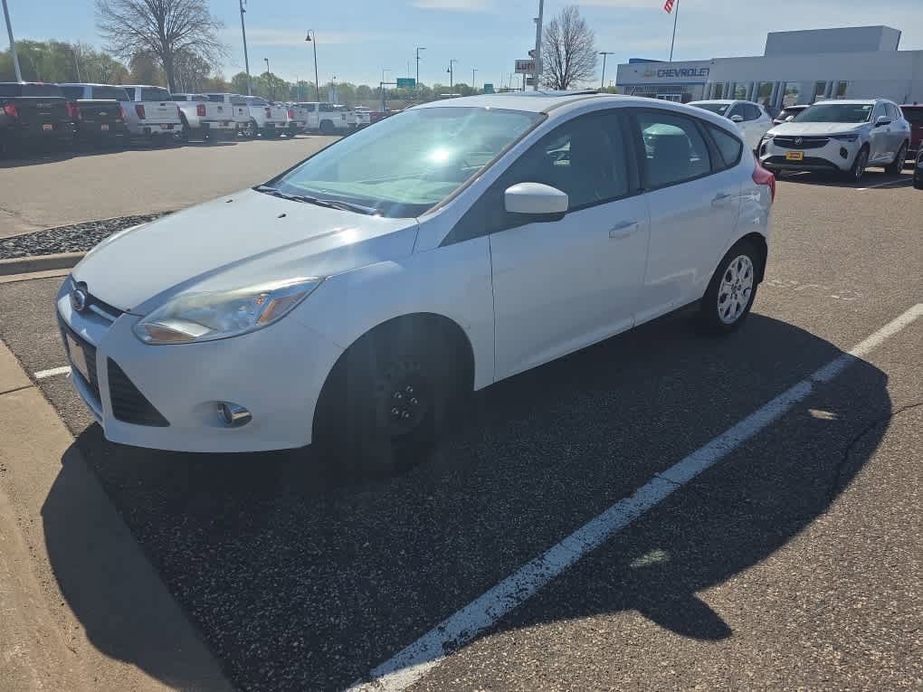 Used 2012 Ford Focus SE with VIN 1FAHP3K28CL236371 for sale in Brooklyn Center, MN