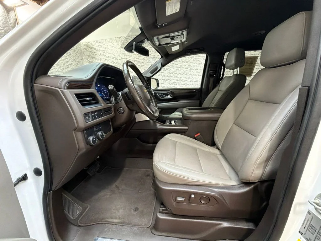 Used 2022 Summit White Chevrolet LT image 22