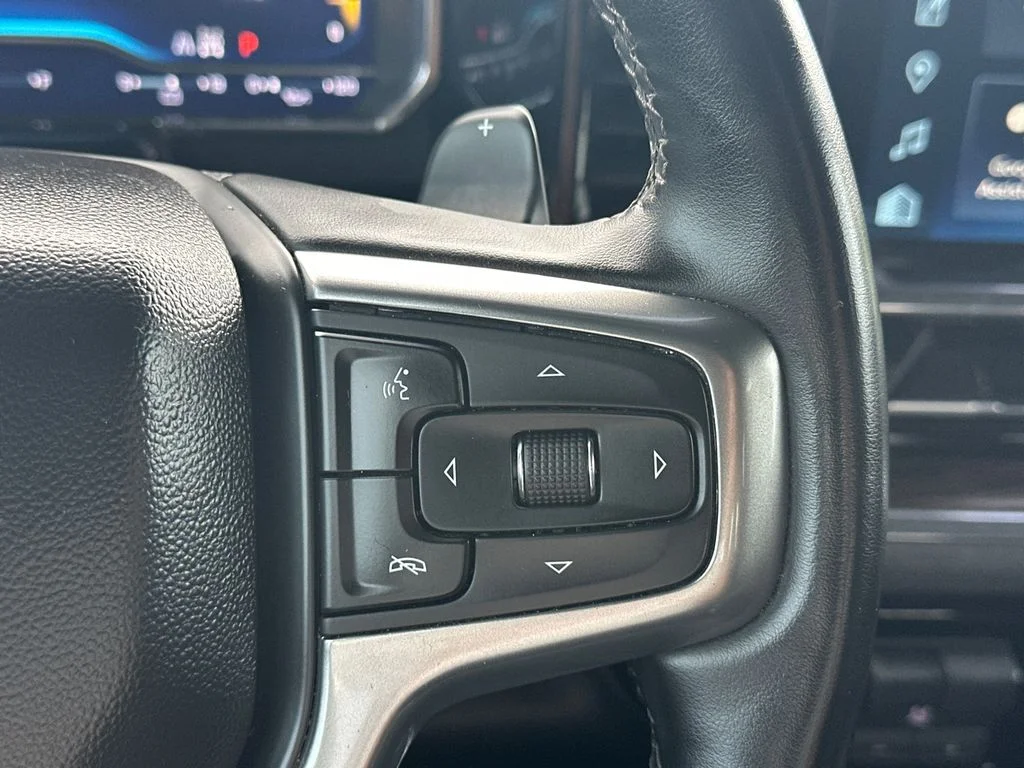 Used 2024 White Chevrolet RST image 26