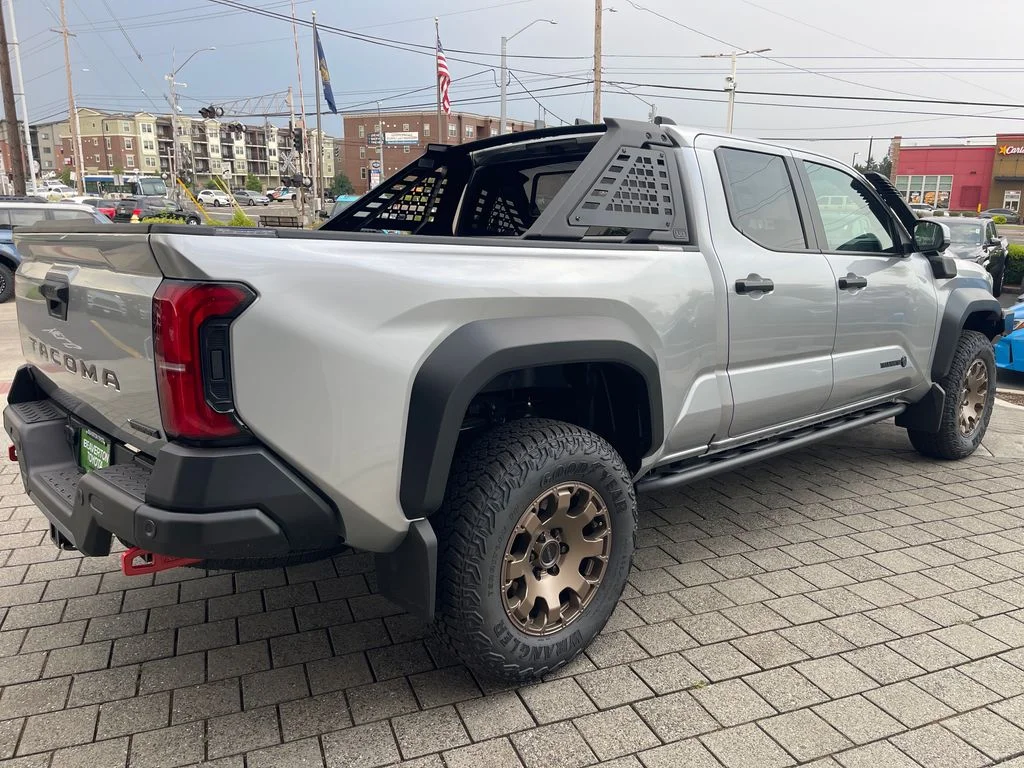 New 2026 Celestial Silver Metallic Toyota Trailhunter image 5