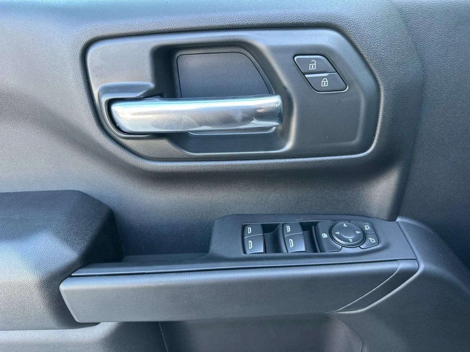 2026 Chevrolet Silverado 1500 Custom - Photo 11