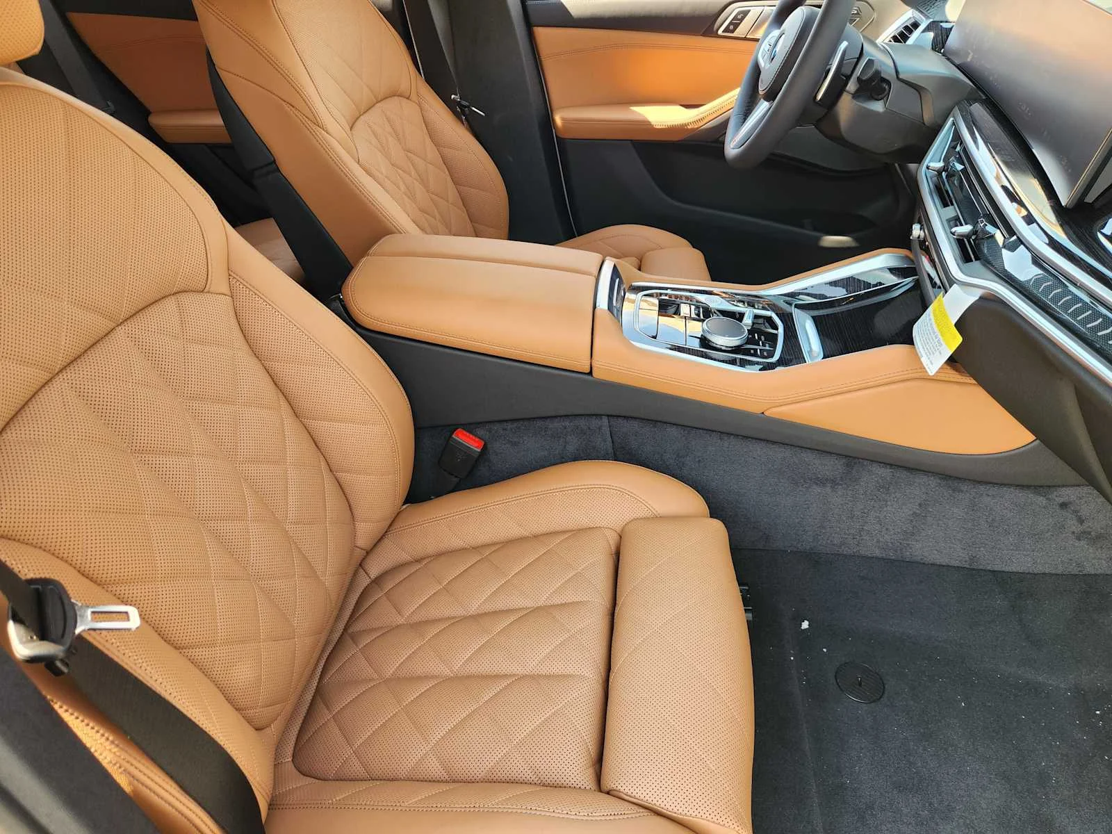 New 2027 Mineral White Metallic BMW xDrive40i image 5